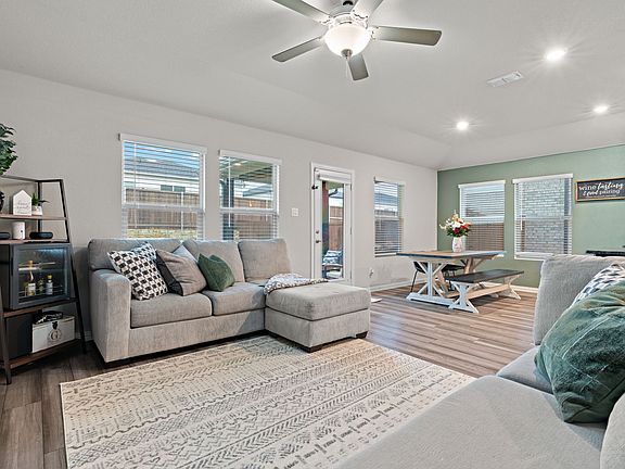 5th image of 3112 Kingsgarden Rd