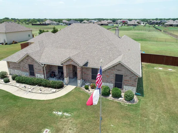2070 Harvest Knoll Cir, Royse City, TX 75189