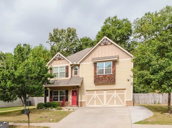 211 Wild Azalea Dr, Perry, GA 31069