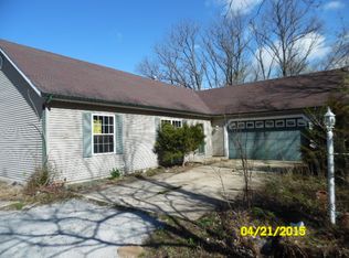 24410 S Meadowood Rd, Crete, IL 60417