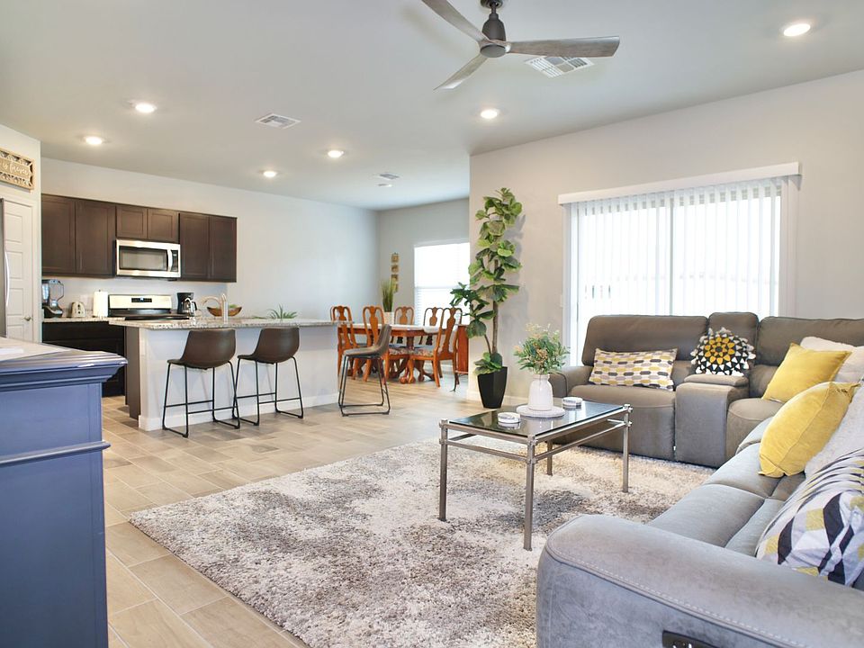 1st image of 2725 E Calle Joya De Ventura