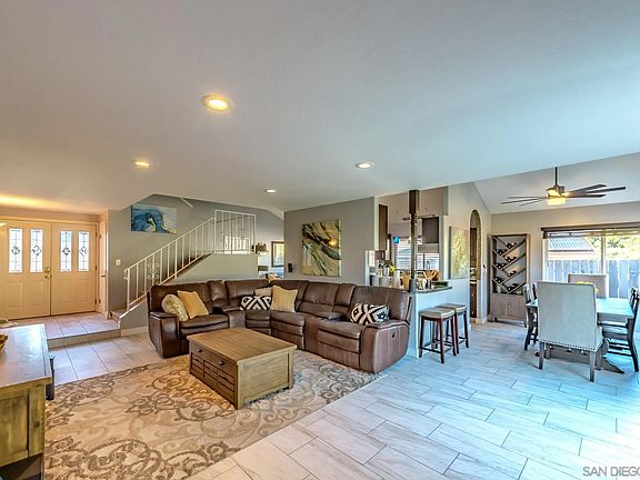 3rd image of 8065 El Extenso Ct
