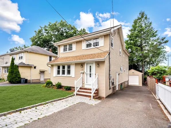 156 Park Ave, Dumont, NJ 07628