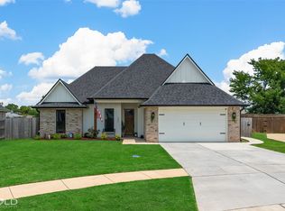 347 Newport Ln, Benton, LA 71006