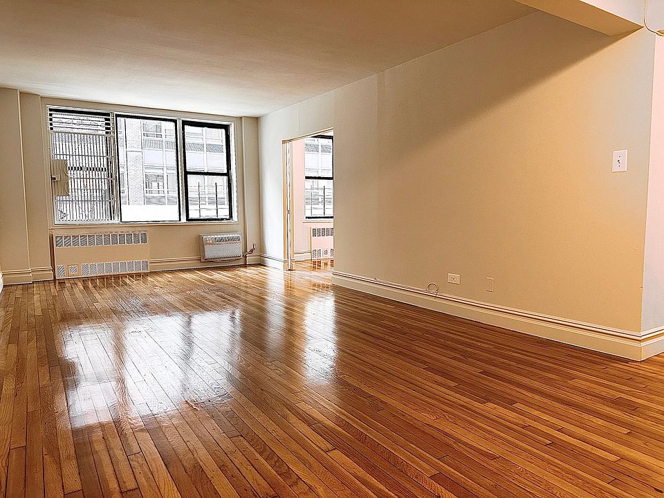 1st image of 320 W 56th St APT 3G