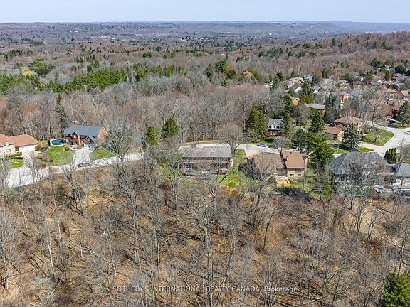 5th image of 20 Ridgeview Ct