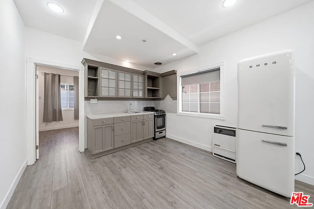 1 bed, 1.0 bath, 600 sqft, $2,200 — Photo 1