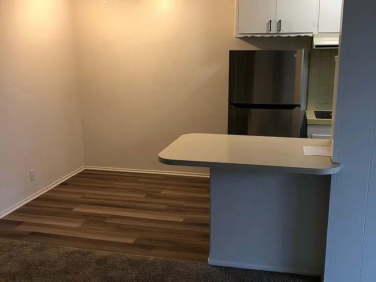 701 Ocean Ave #6 — Photo 5