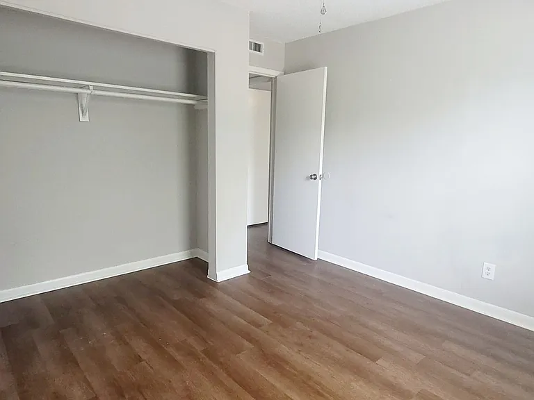 County View Apartments — Photo 31