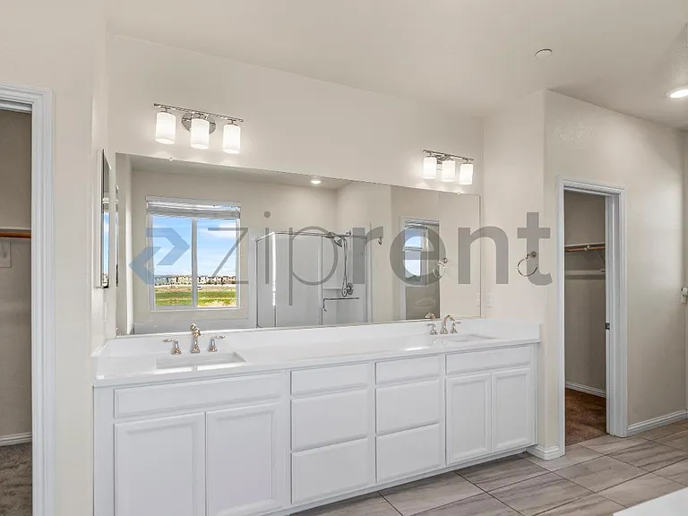 979 Princess Way — Photo 27