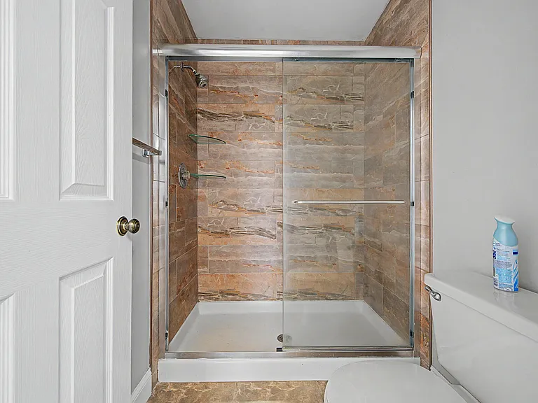 3386 Lucerne Park Dr — Photo 18