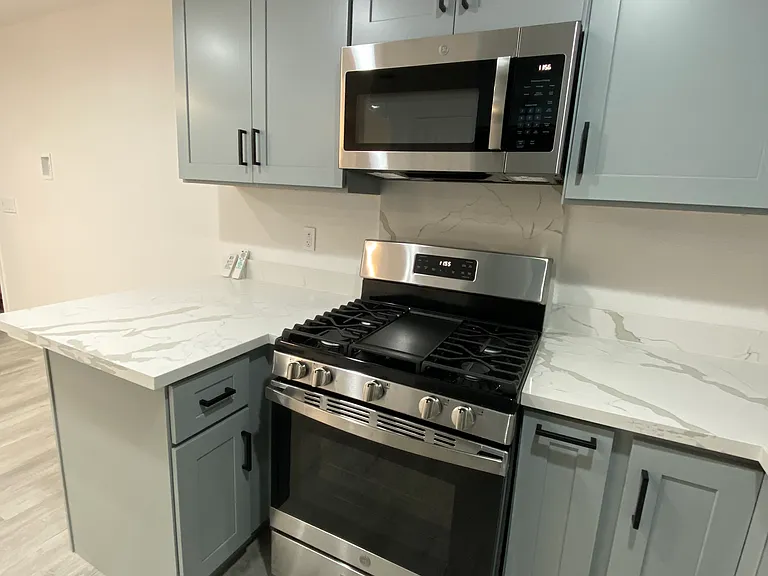 91 E Vince St #97 — Photo 3