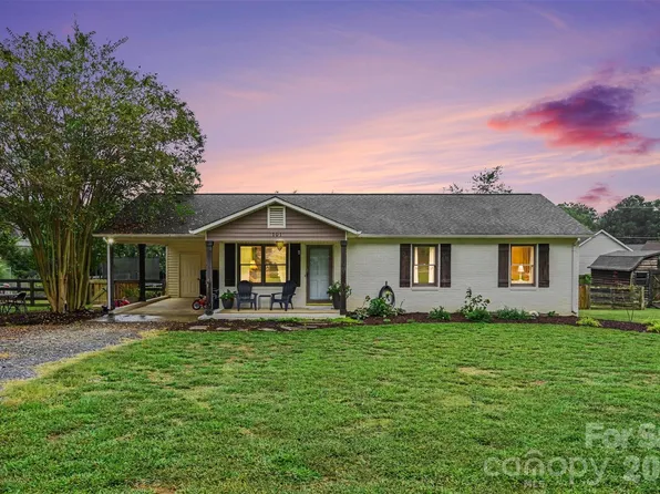 101 Morningstar Dr, Locust, NC 28097