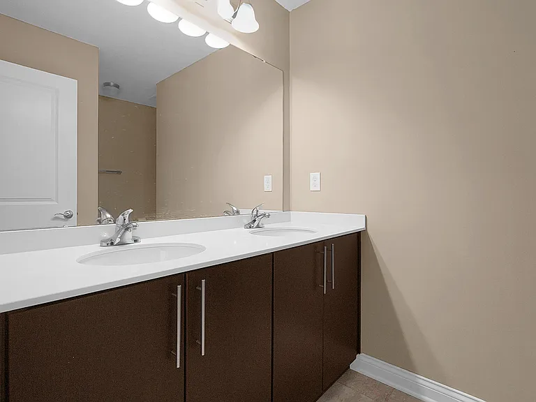 5527 Albany Terrace Way — Photo 12