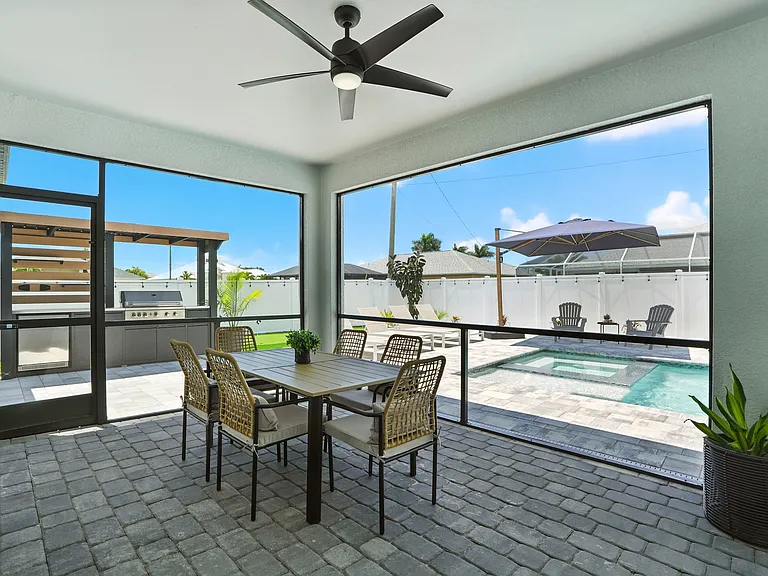 4226 SW 13th Ave — Photo 41