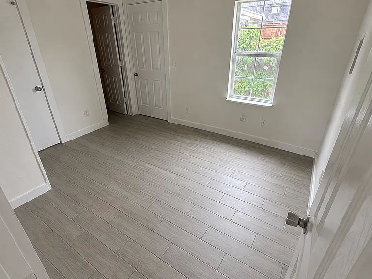 3814 N Central Ave #6 — Photo 5