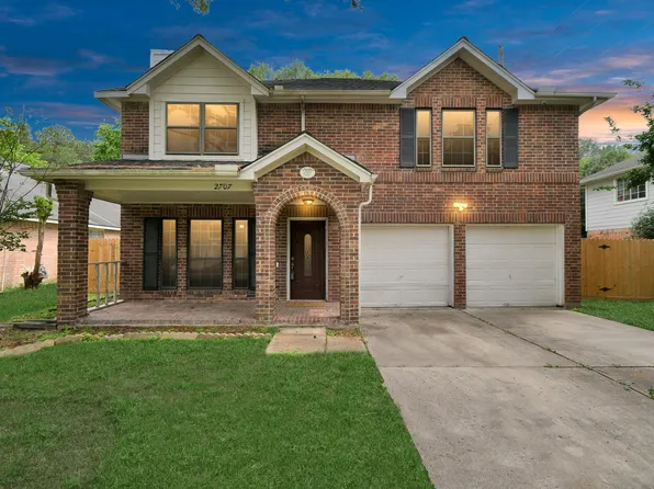 2707 Blue Mist Dr, Sugar Land, TX 77498