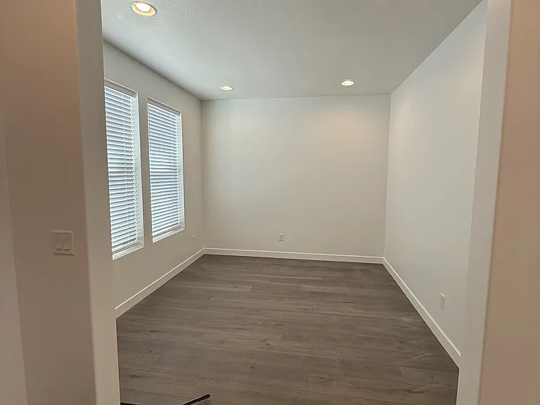 1941 S 2475 W — Photo 7