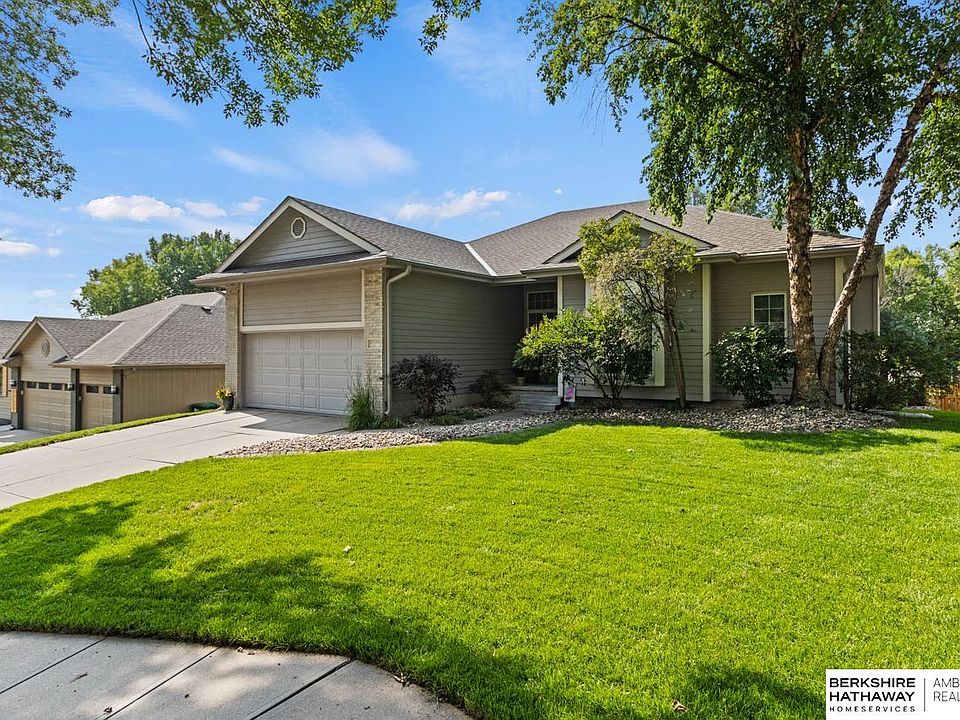 17129 Madison St, Omaha, NE 68135 | Zillow
