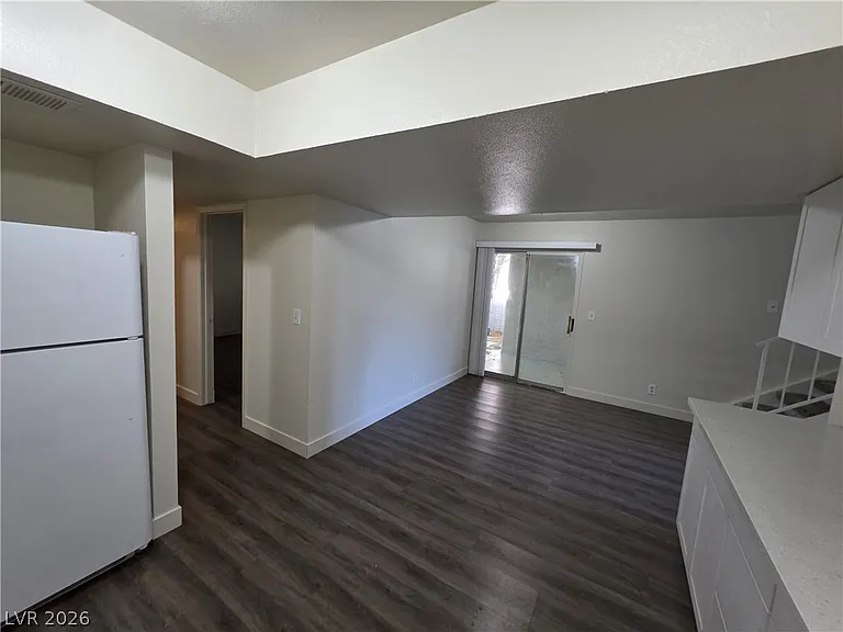 3364 Royce Ct — Photo 14