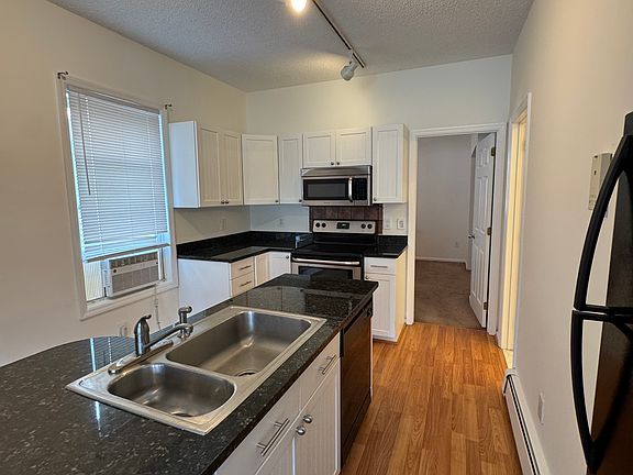 5th image of 54 Wildey St APT 5