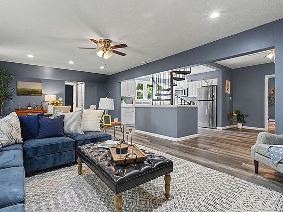 3rd image of 108 Clover Ave