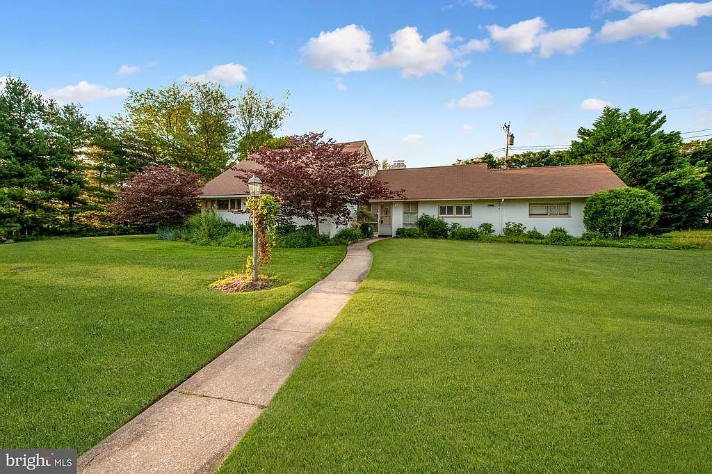 3512 Autumn Dr photo 1