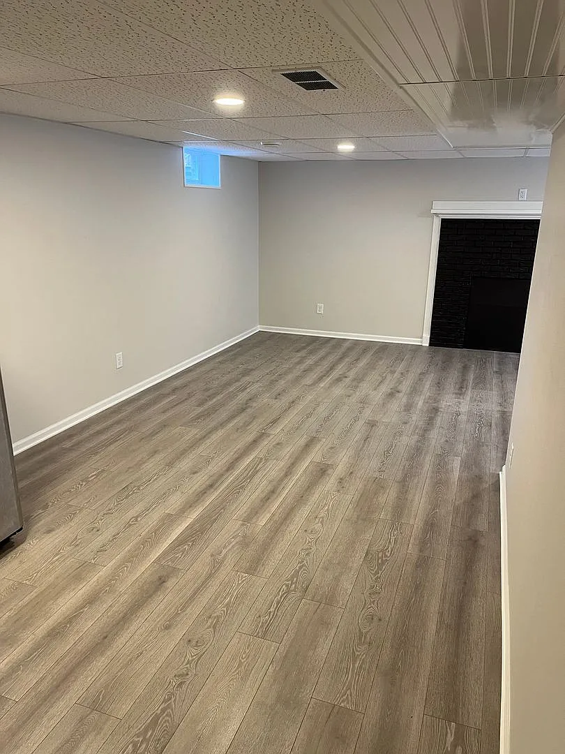 22621 Camber — Photo 3