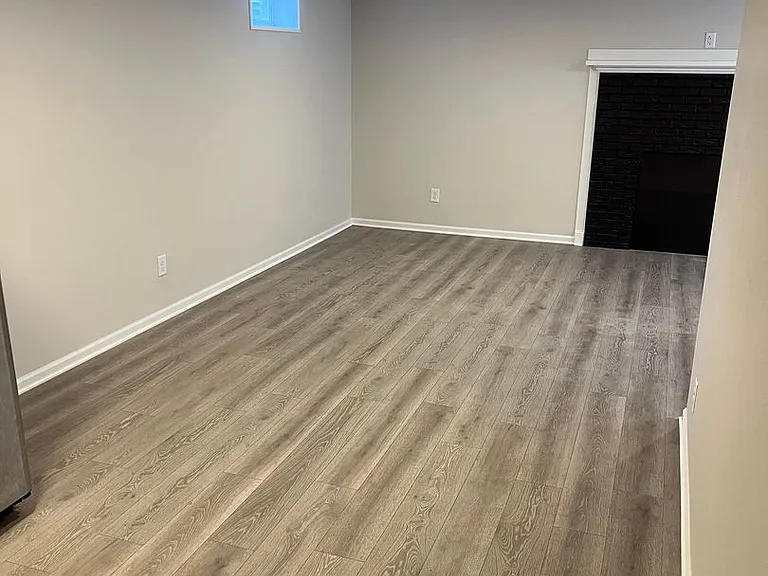 22621 Camber Ave — Photo 3