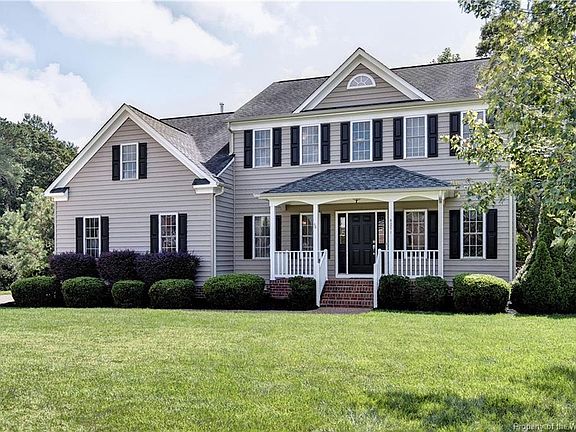 3rd image of 4071 Dunbarton Cir