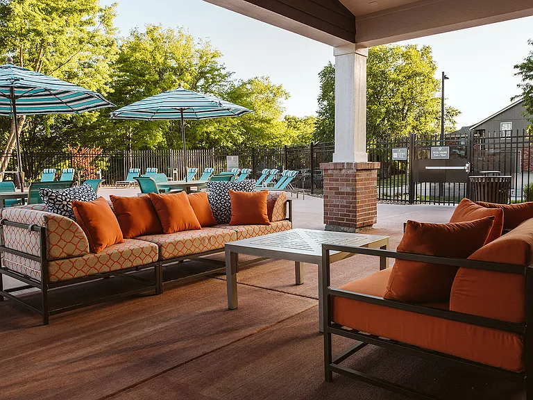 Barrington Park Townhomes — Photo 9
