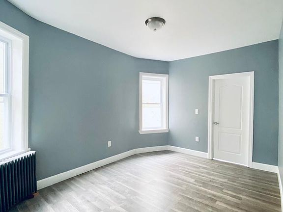 3rd image of 32 Corbin Ave #3B