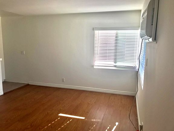 3rd image of 200 E Dryden St APT 11