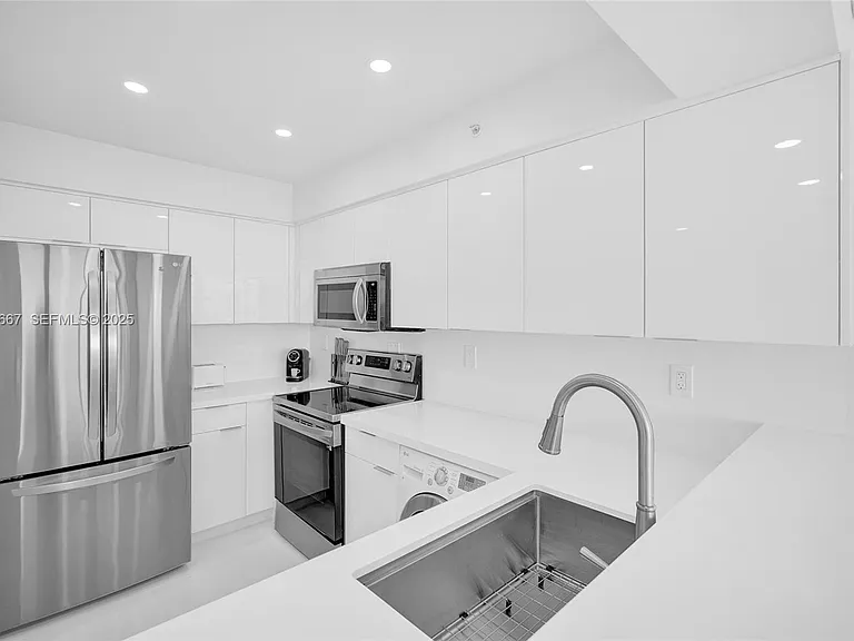 2501 S Ocean Dr #1024 — Photo 15