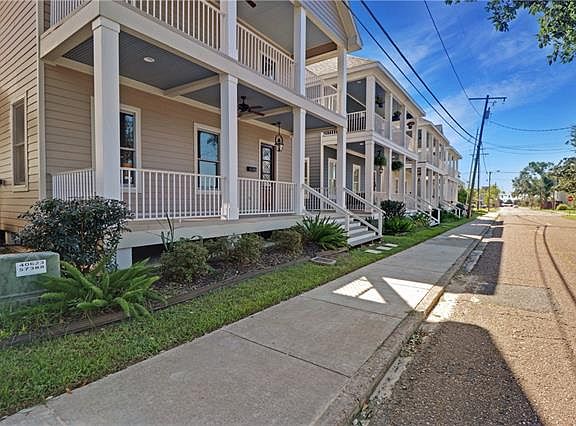 2nd image of 522 Mill St