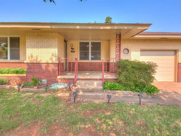 2505 Robin Rd, Midwest City, OK 73110