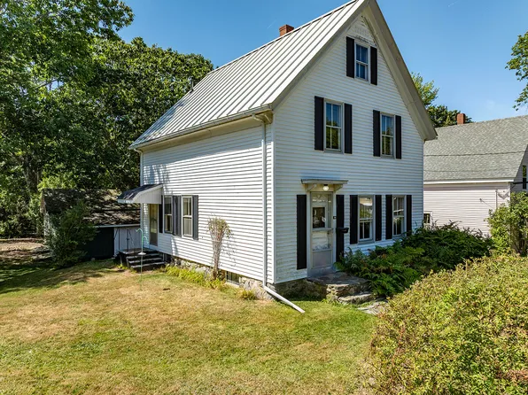 84 Washington Street, Camden, ME 04843