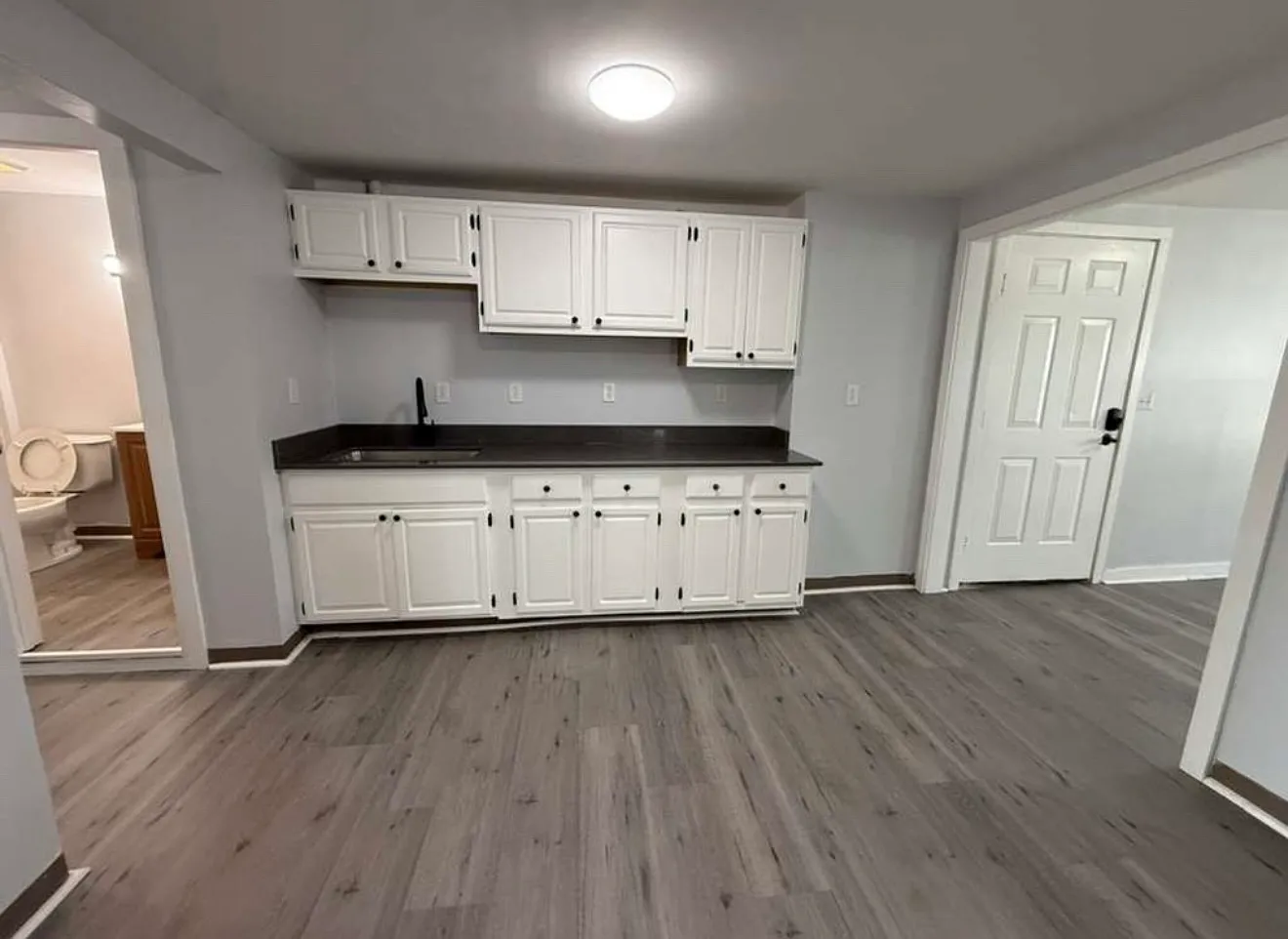 2 bed, $1,400 — Photo 2