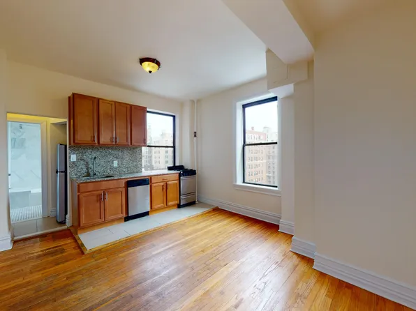 324 West 84th Street image 1 of 7