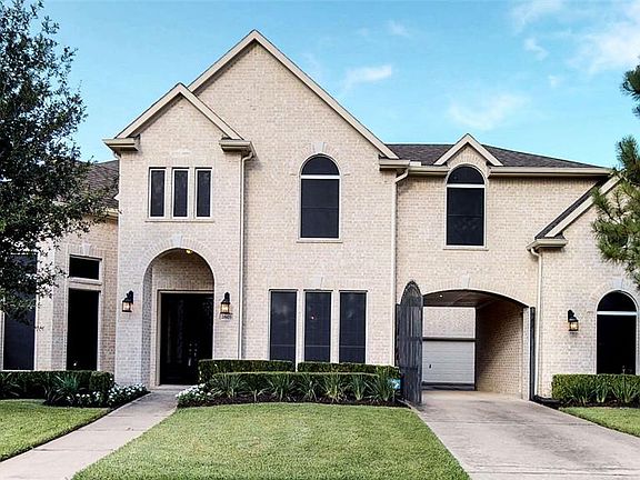 3rd image of 2603 Orchid Creek Dr