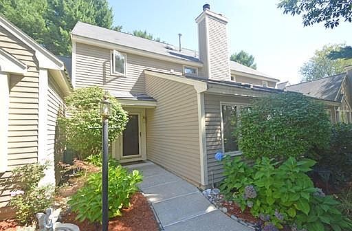 1st image of 135 Brickett Hill Cir