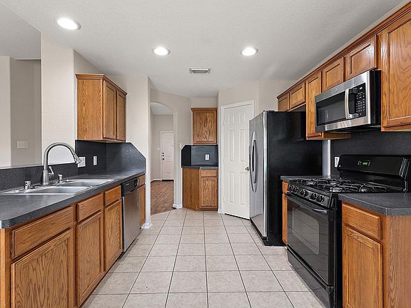 5th image of 21522 Gannet Peak Way