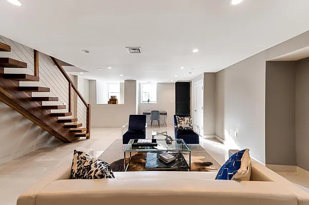 Sold by Compass | media 6