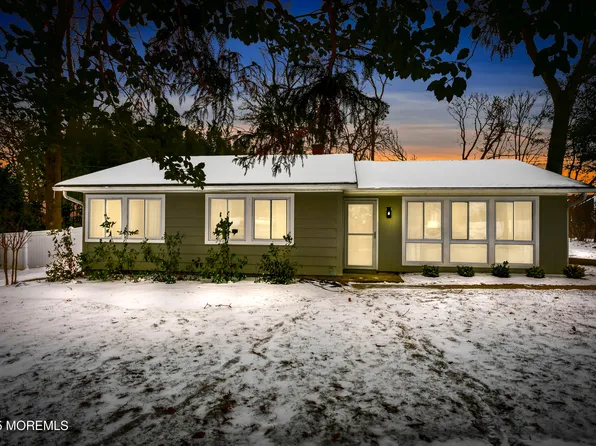 197 Oak Hill Road, Red Bank, NJ 07701