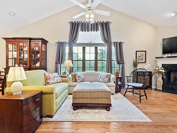 2nd image of 7010 Sawgrass Ct