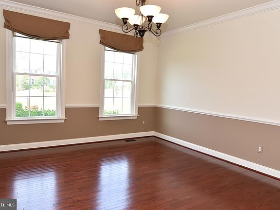 4th image of 43415 Baldridge Ct