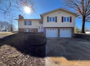 334 Diener Rd, Washington, MO 63090