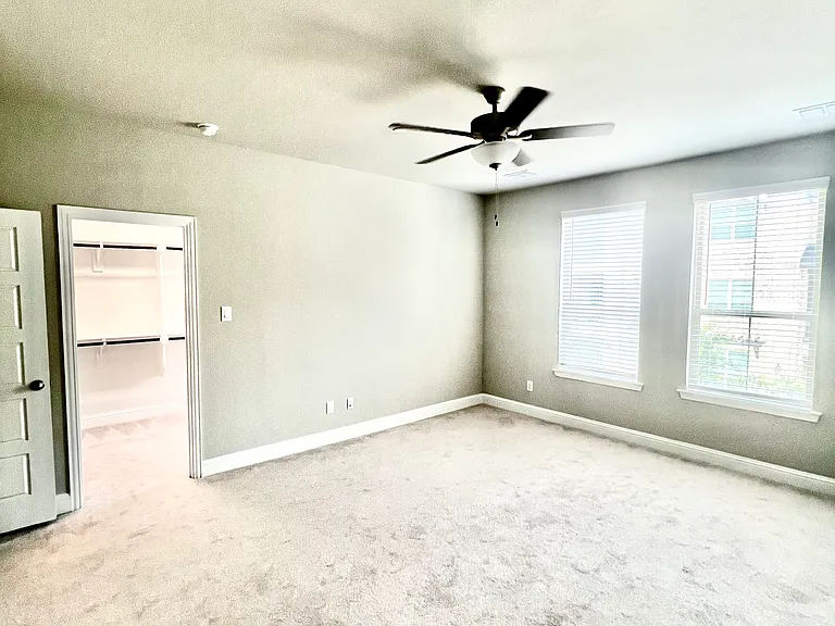 329 Colusa Dr — Photo 8