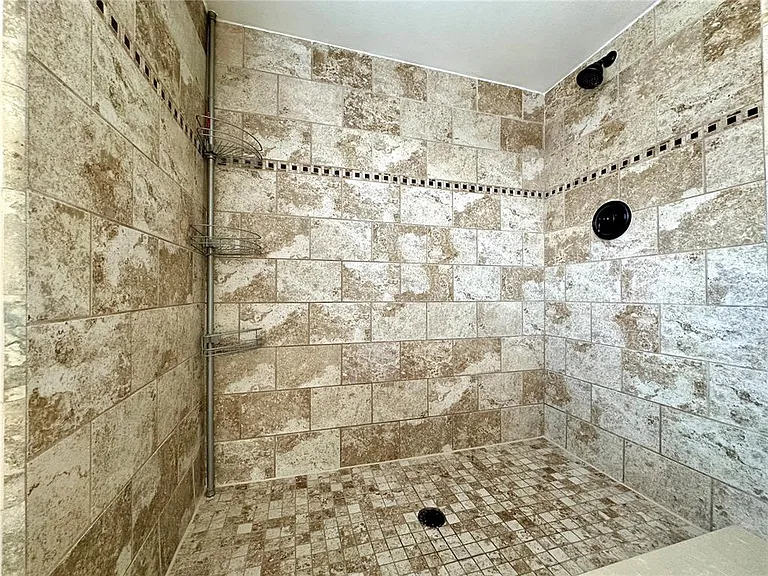 1116 Timberbend Cir — Photo 20