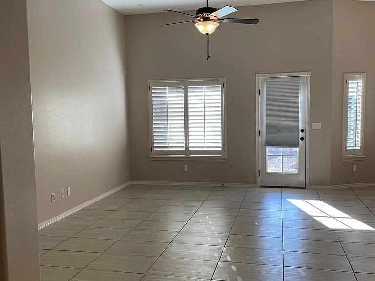 3737 Loma Esteban Dr — Photo 18